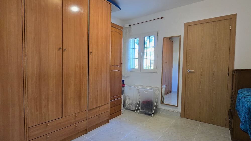 Property 2499 - Image 27